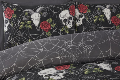 Rapport Home Skulls and Roses Duvet and Pillowcase Set